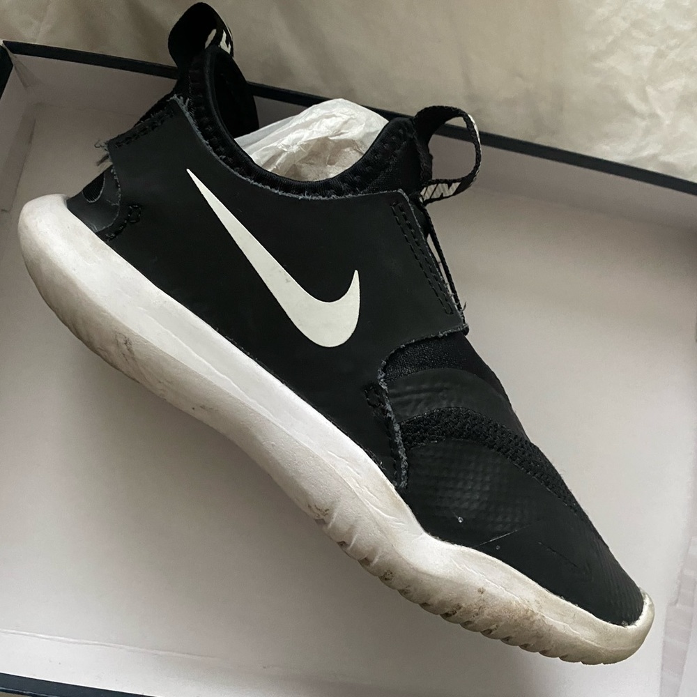Toddler/Kids Nike shoes